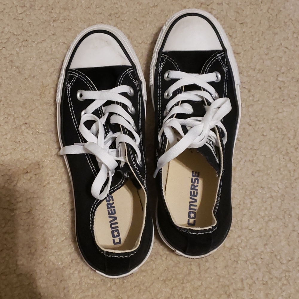Converse Women Size 6